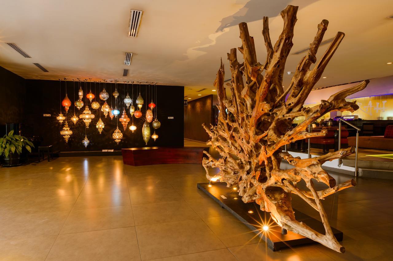 Riande Aeropuerto Hotel Casino Tocumen Extérieur photo